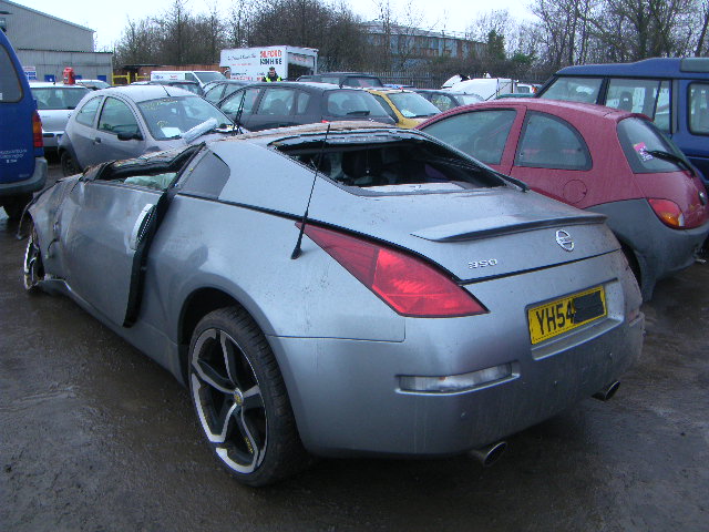 Nissan 350z breakers uk #8