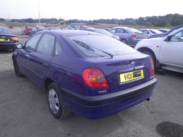 Toyota avensis used spares