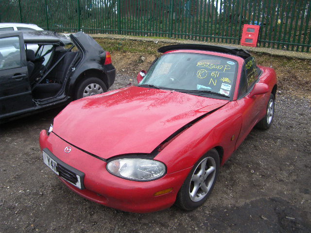 2001 MAZDA MX-5  Parts