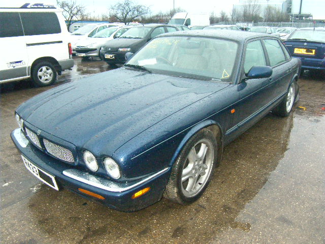 1997 JAGUAR XJR V8 AUT Parts