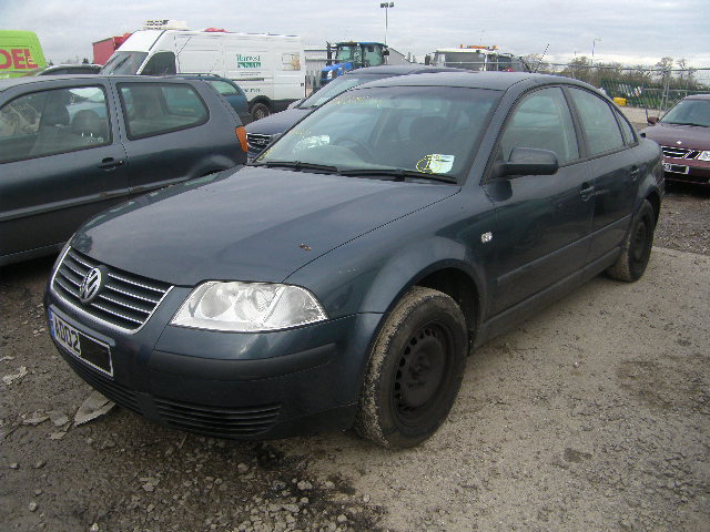 2002 VOLKSWAGEN PASSAT S Parts