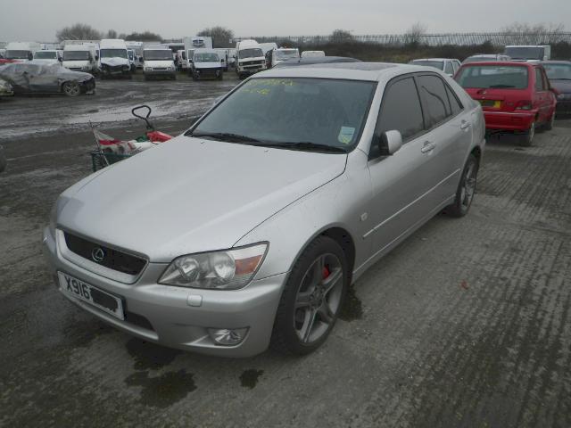 2001 LEXUS IS200 SE Parts