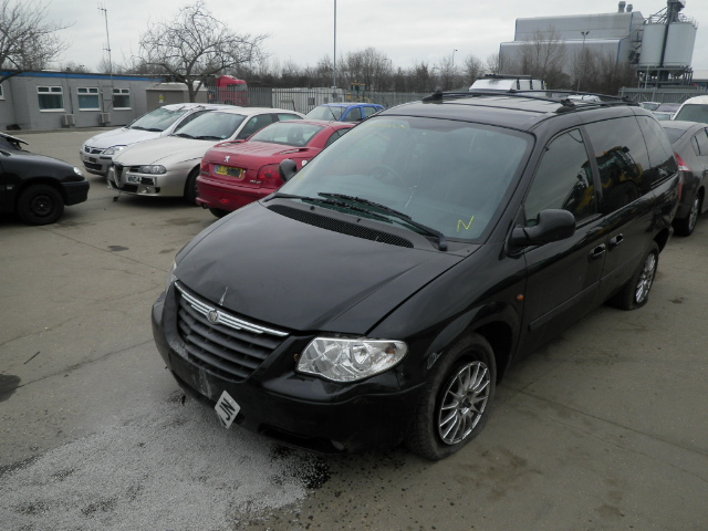 2004 CHRYSLER VOYAGER LX Parts