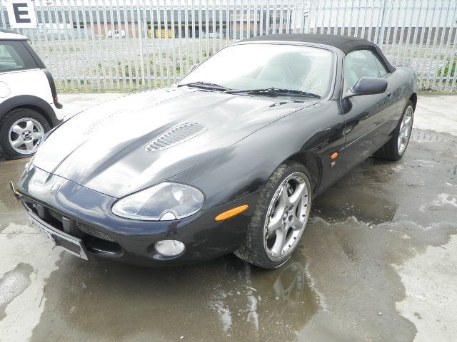 2004 JAGUAR XKR  Parts