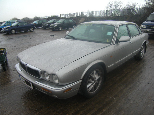 1998 JAGUAR XJ8 AUTO Parts
