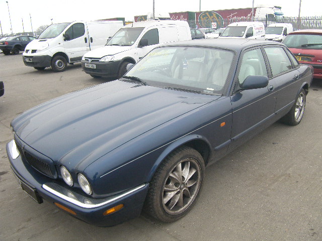 1999 JAGUAR XJ8 AUTO Parts