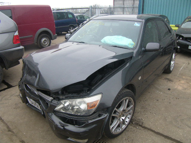 2001 LEXUS IS200 SPORT Parts