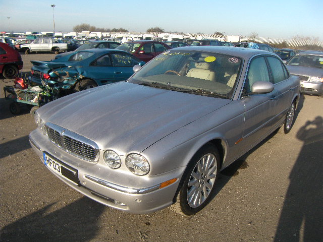 2003 JAGUAR XJ8 V8 SE Parts