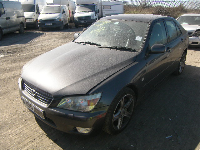 2000 LEXUS IS200 SE Parts