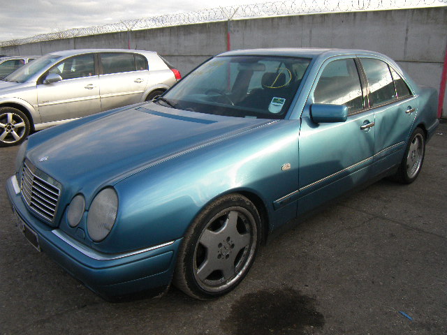 1999 MERCEDES E CLASS 200 AVANT Parts