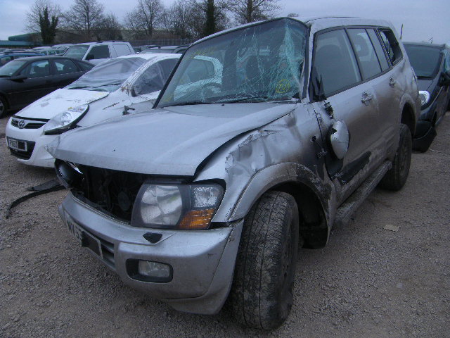 2003 MITSUBISHI PAJERO  Parts