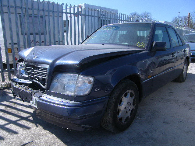 1995 MERCEDES E280 AUTO Parts