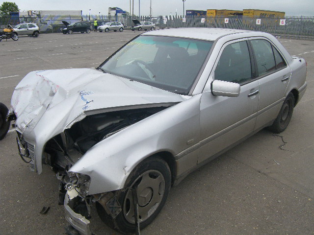 1995 MERCEDES BENZ C200 AUTO Parts