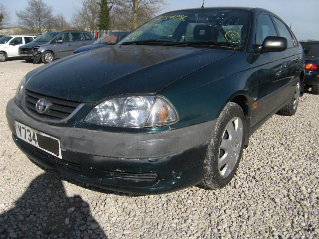 2001 TOYOTA AVENSIS GS Parts