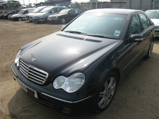 2005 MERCEDES BENZ C220 CDI A Parts
