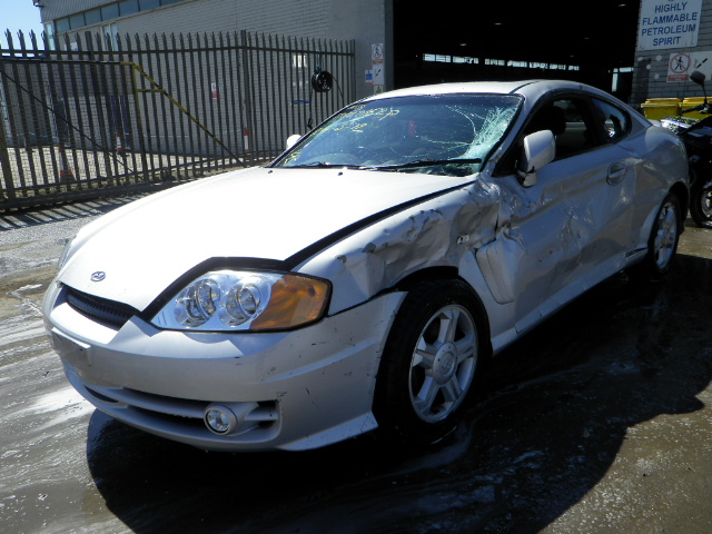 2004 HYUNDAI COUPE S Parts