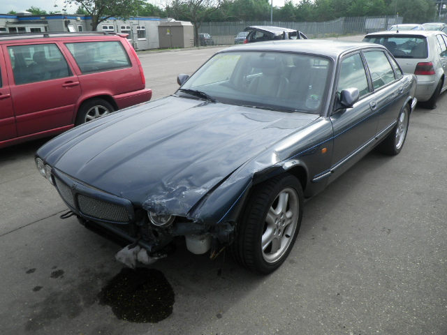 1998 JAGUAR XJR V8 AUT Parts