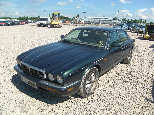 1999 JAGUAR XJ8  AUTO Parts