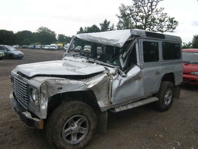 2004 LAND ROVER DEFENDER  Parts