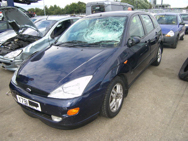 2001 FORD FOCUS ZETEC Parts
