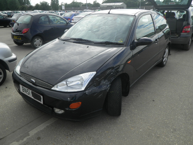 2001 FORD FOCUS  Parts
