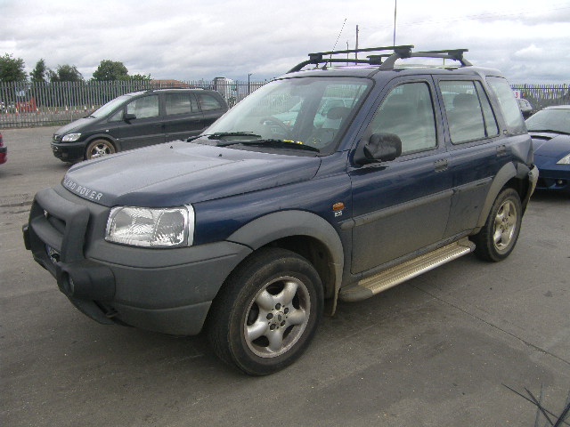 2001 LAND ROVER FREELANDER  Parts