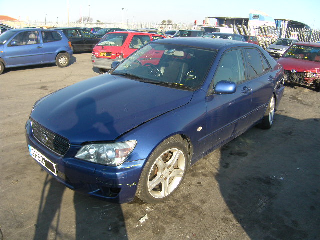 2002 LEXUS IS200 SE Parts