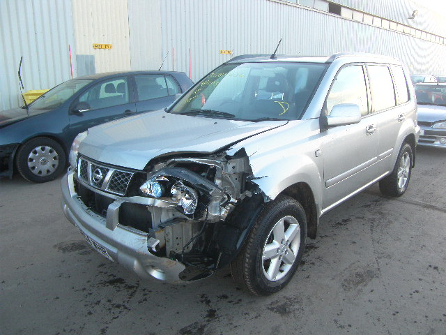 2004 NISSAN X-TRAIL SVE Parts